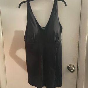 Women’s Black One-piece  full Cover with Skirt Swimsuit Swim 360 18W